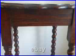 Antique English Round Oak Piecrust Side table With Barleytwist Legs