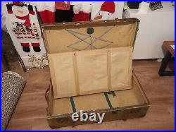 Antique Steamer Trunk Suitcase Set of 2. Lightweight Flaxile Wood Vintage Cases