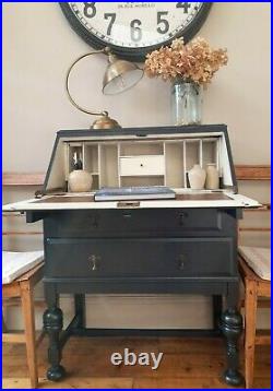 Antique Vintage painted Oak Bureau/study/computer desk/drawers