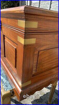 Beautiful Vintage Wooden Chest Box With Brass Inlay (C1)