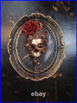 Framed gold Skull and rose in Vintage frame