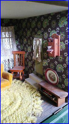 Gottschalk Antique Gabled Dollhouse with fold down Garden