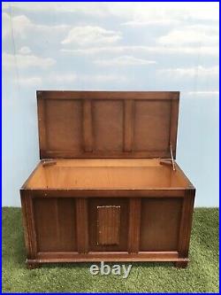 Large Antique Wood Trunk Storage Blanket Box Vintage Age Unknown With lid