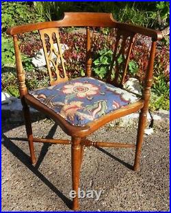 Lovely Antique Vintage Wood Wooden Cushioned Corner Chair Seat