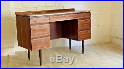 Mid Century Desk Working From Home Vintage (delivery available)