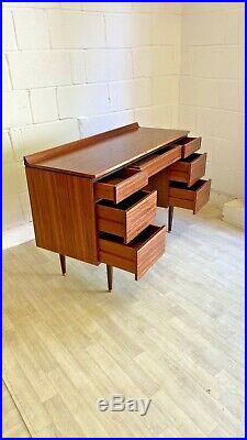 Mid Century Desk Working From Home Vintage (delivery available)
