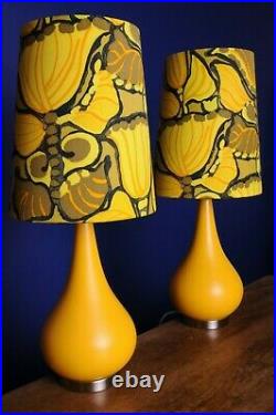 Pair Table Lamps Retro Vintage Style 1960's Fabric Lampshade Lamp Base