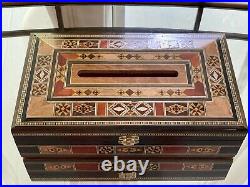 Vintage Damascene marquetry Antique Wood Tissue box Inlaid Mother of Pearl Décor
