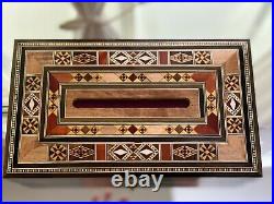 Vintage Damascene marquetry Antique Wood Tissue box Inlaid Mother of Pearl Décor