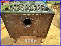 Vintage French wood burning stove by'MIRUS'. Enamelled in green