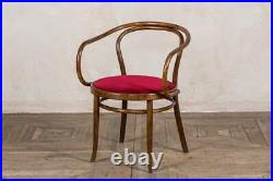 Vintage Mid-century Thonet 209 Bentwood Dining Chairs Ideal For Restaurants